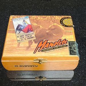 Manolete Wood Cigar Box